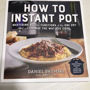 COPY - How To Instant Pot cookbook Pre Owned looks new!